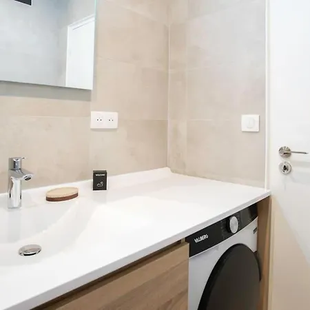 L59 La Loge Vieux Nice, Ac & Wifi アパート ニース