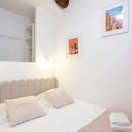 L59 La Loge Vieux Nice, Ac & Wifi アパート ニース